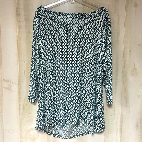 Tahari Green White Black Abstract Print Wrap-Look 3/4 Sleeve Blouse Sz 3X - Picture 2 of 7